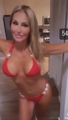 babe big tits blonde gif