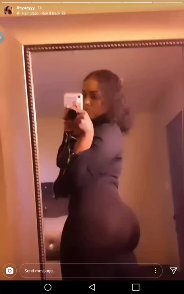 This chick ass is thic. Which ajnabi or farax is clappin her cheeks?