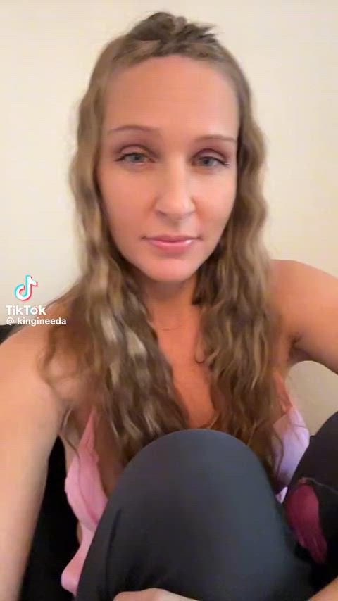 INeedA - More tiktok flash vids on my TT likes (juanmomo45)