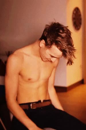 Joe Sugg Sexy at the Gay-Male-Celebs.com