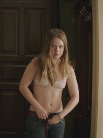 Hera Hilmar (Queen Maghra) forced to strip - An Ordinary Man (2017)
