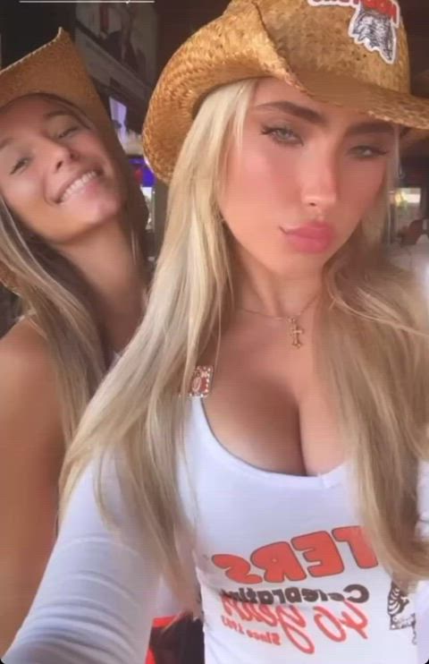 ally ryan booty cleavage friends hooters lips small tits gif