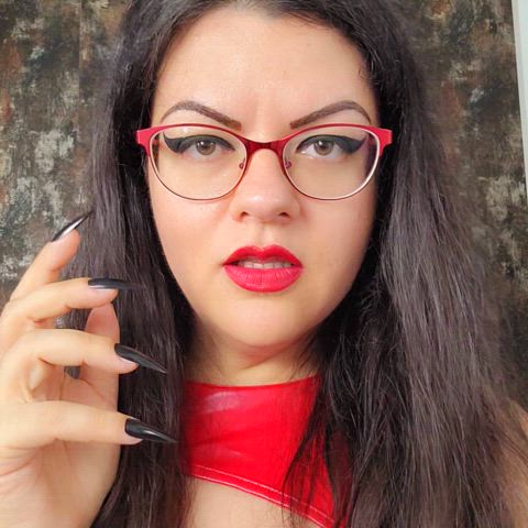 Feeling like exploring kink? Let's do it together on[CAM] [AUD] [SEXT], add me- Tele:MissLilianLestrange,