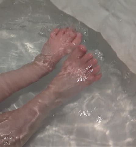 asmr bath bathtub cute feet feet fetish femboy legs toes trans gif