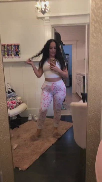 Kristina Rose looking a lil 乇乂丅尺卂 丅卄工匚匚