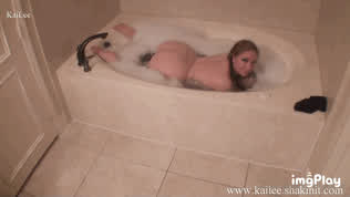 Pawg OnlyFans Bathtub gif
