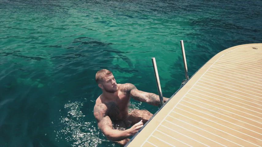 amateur big dick muscles outdoor solo uncut gif