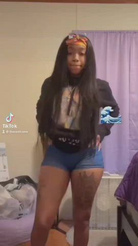 ass dancing ebony pretty shorts gif