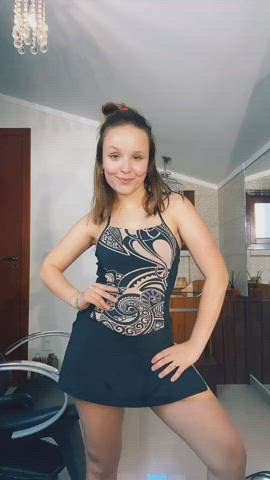 Brazilian Celebrity Dancing Teen TikTok gif