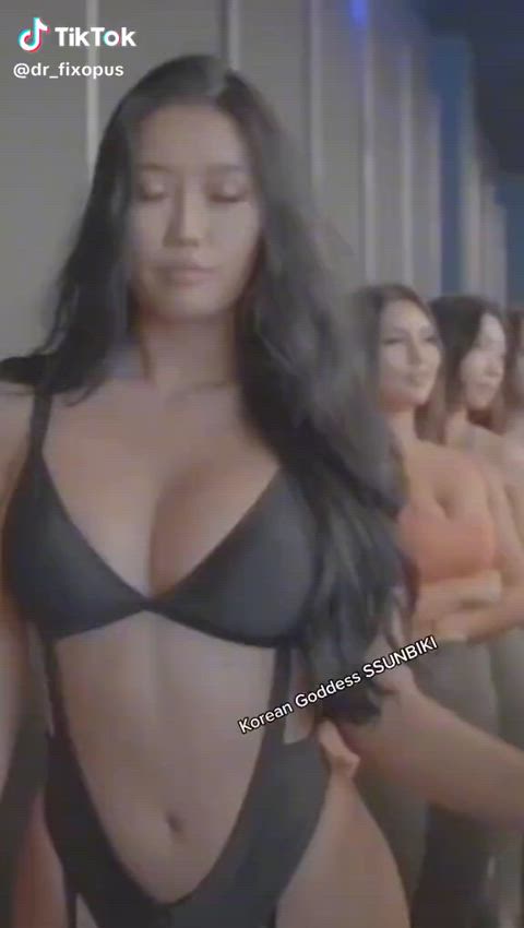 asian korean lingerie model thick r/juicyasians r/paag gif