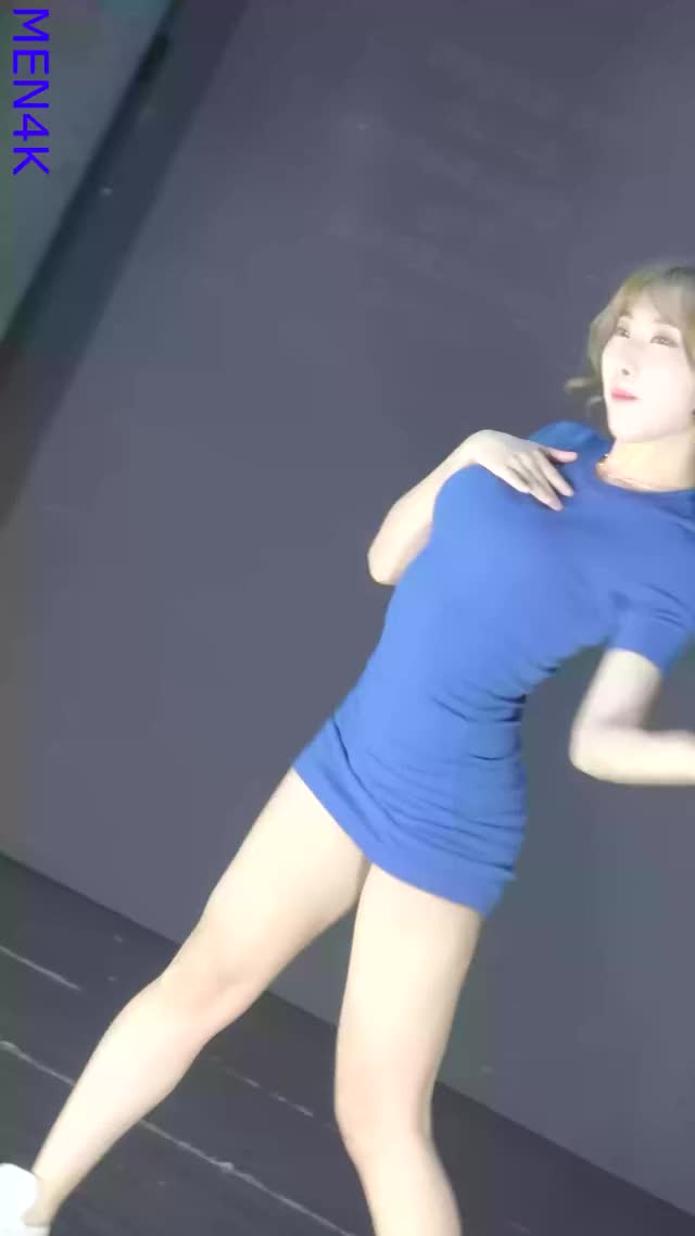 PyoungYe Miniskirt