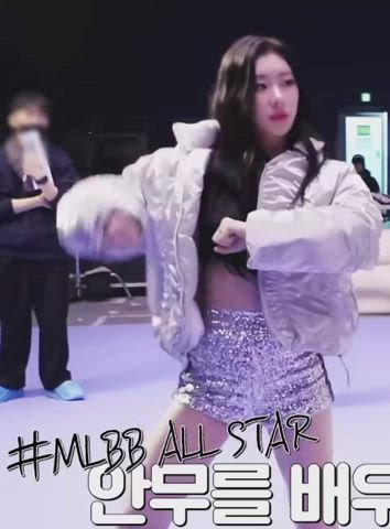 body celebrity korean gif