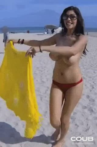 Big Tits Huge Tits Tits gif