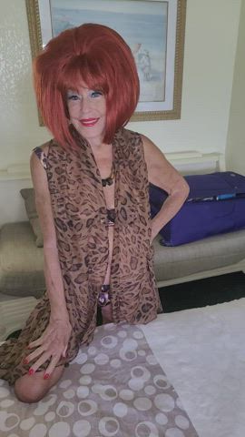 cougar mature onlyfans redhead gif