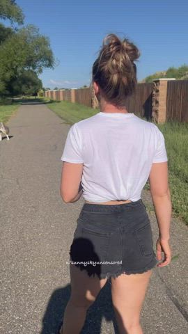 Afternoon stroll [f]