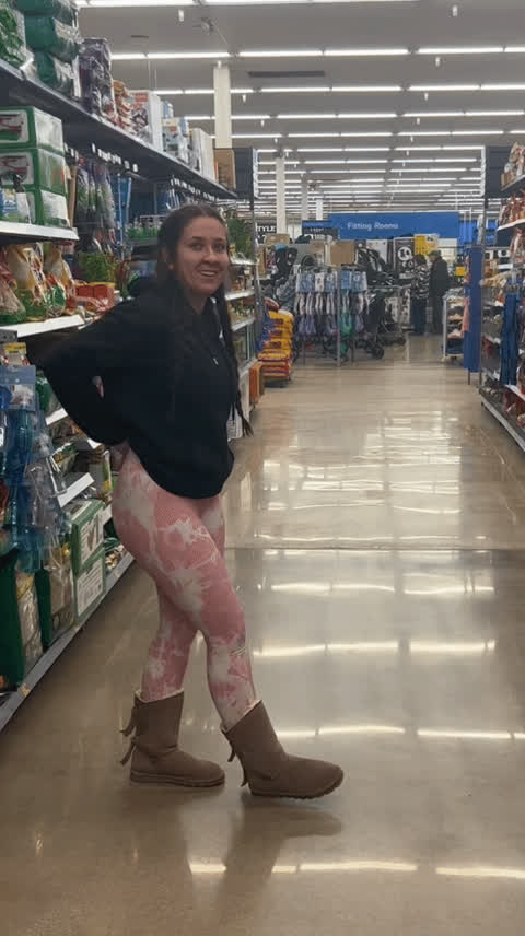 Pawg in aisle 69 ;)