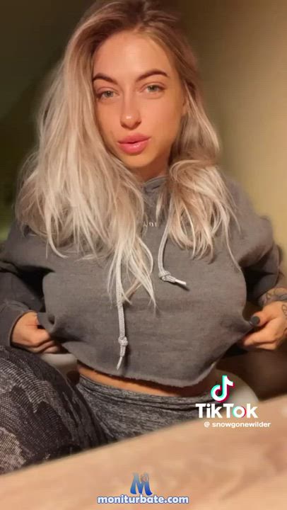 Babe Big Tits Blonde Boobs Huge Tits Tattoo TikTok Titty Drop gif