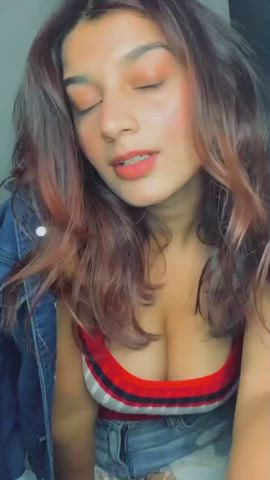 Big Tits Cleavage Indian gif