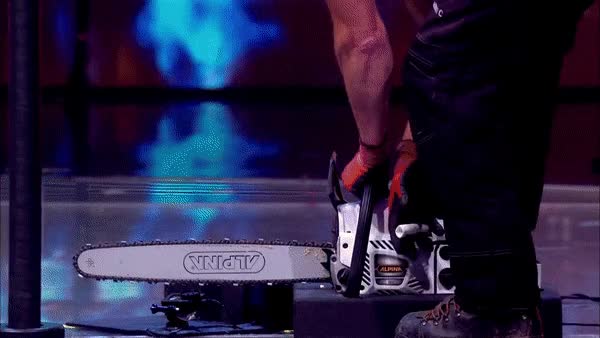 Performer shows off insane chainsaw stunt