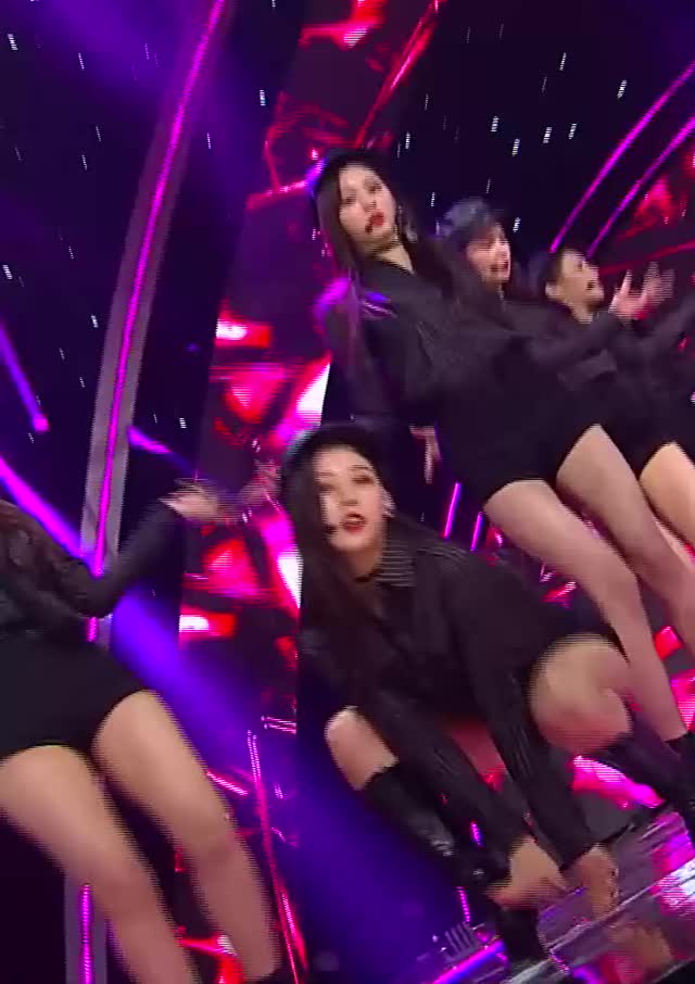 180325 SBS Inkigayo CLC - Black Dress by JH2