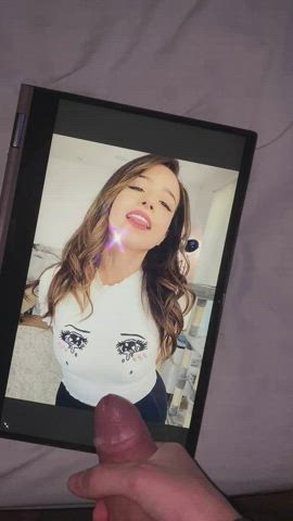 Poki cum tribute fat load on her face