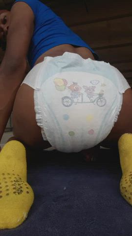 Diaper Fetish Wet and Messy gif