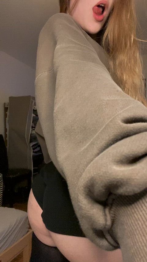 ass ass shaking big ass blonde college cute onlyfans shorts gif