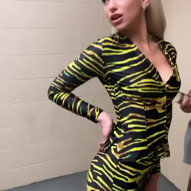 Dua Lipa Mardi Gras