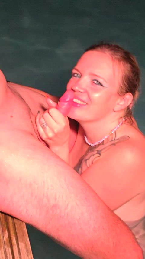 Amateur Blowjob Pool Sex Swimming Pool Porn GIF by marghot