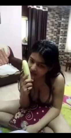 Desi girl wants something in her mouth