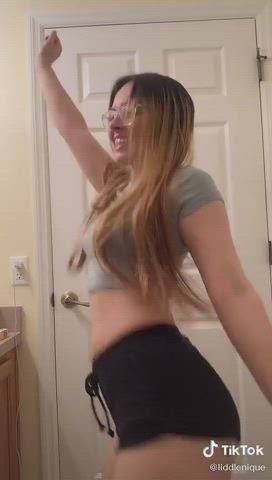 dancing jiggling shorts twerking gif