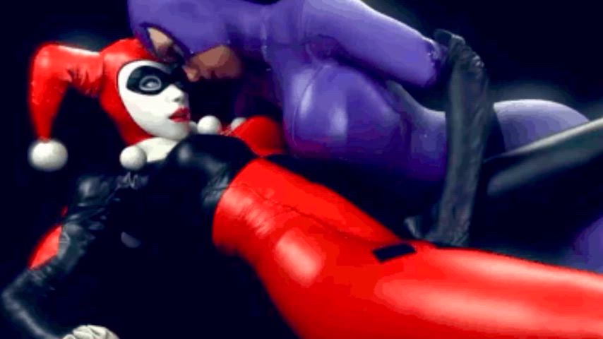 Catwoman Fingers Harley Quinn 