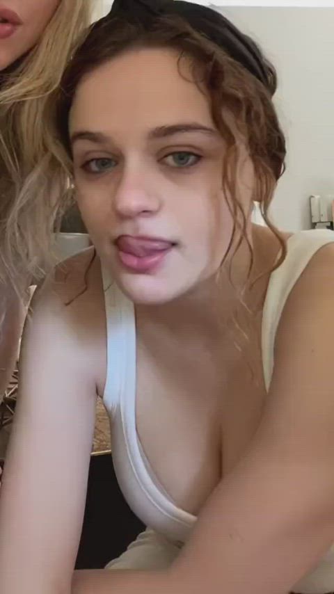 celebrity cleavage joey king gif