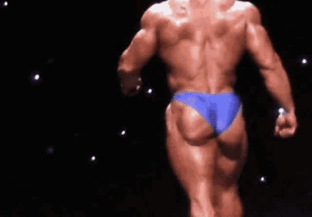 Bodybuilder Bubble Butt Flashing Gay gif