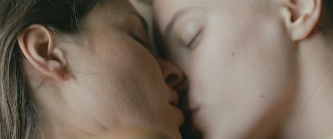 Natalie Krill &amp; Erika Linder - Below Her Mouth (2016)