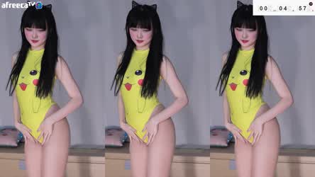 Asian Cute Dancing Korean gif