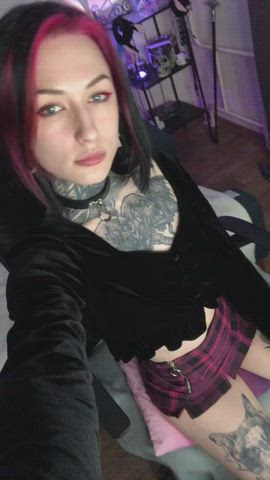 Do you want to fuck alt school girl?)