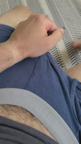 watching all these cocks got me going...NY bottom guy, hmu