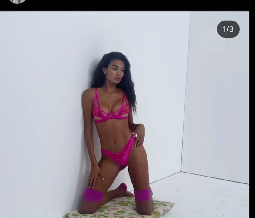 Kelly Gale gif