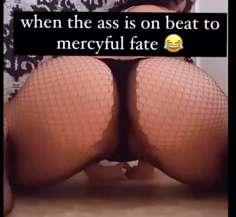 I need me a big black cock to twerk on 🍑