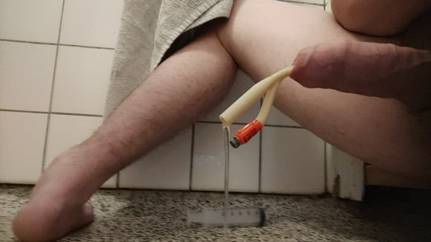 Pissing through my catheter