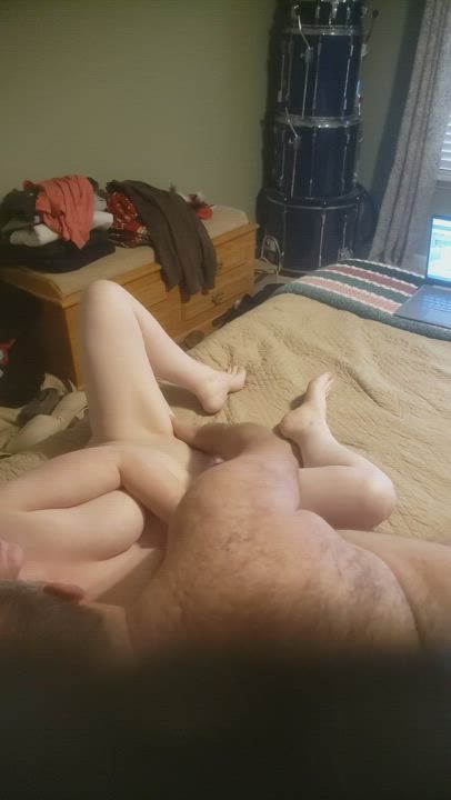 Amateur Big Tits Fingering Orgasm Screaming Squirting Tits gif