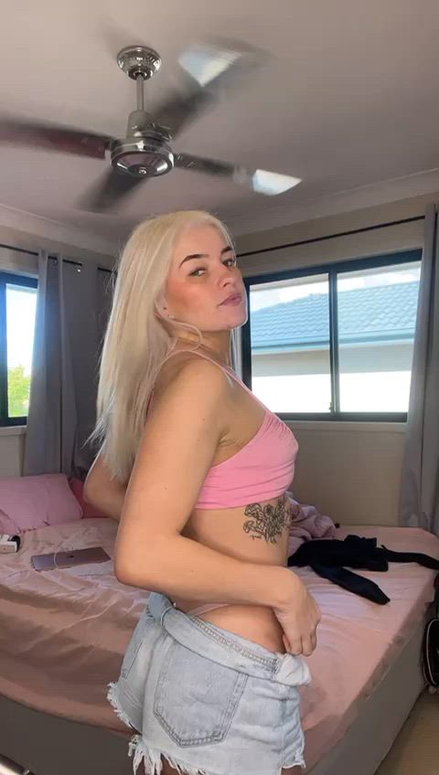 amateur australian babe blonde natural tits small tits tease teen tiktok r/tiktits