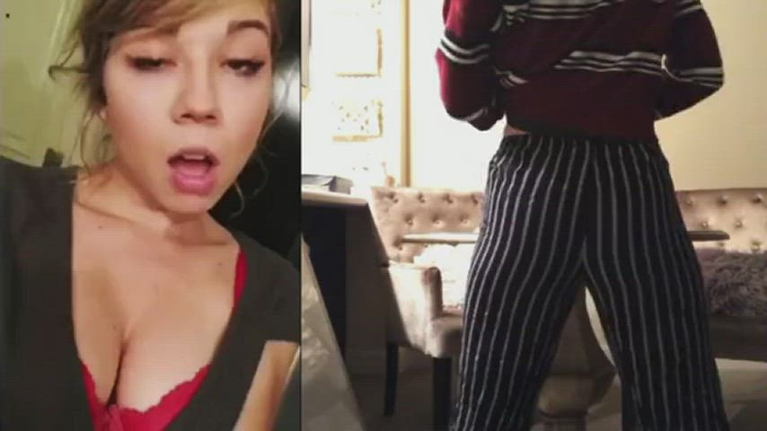 Jennette McCurdy, Booty or Cleavage