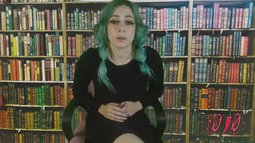 CHRISTIAN COLLEGE GIRL BLACKMAILED on ManyVids