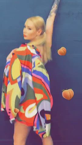 Big Ass Bikini Blonde Celebrity Iggy Azalea Twerking White Girl gif