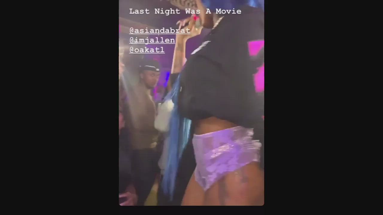 Panties Public Twerking gif