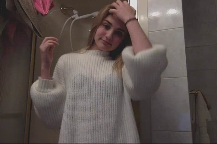 18 Years Old Natural Tits Petite gif