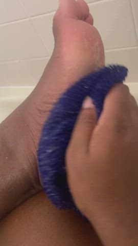 Feet Soapy Soles Toes gif