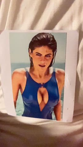 Alexandra Daddario cum tribute